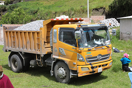 PARA_WEB_3_ENTREGA_DE_MATERIALES_EN_SAN_MIGUEL_DE_CHACAZA.png