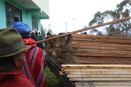 PARA_WEB_3_ENTREGA_DE_MATERIALES_SABLOG_SAN_ISIDRO.png