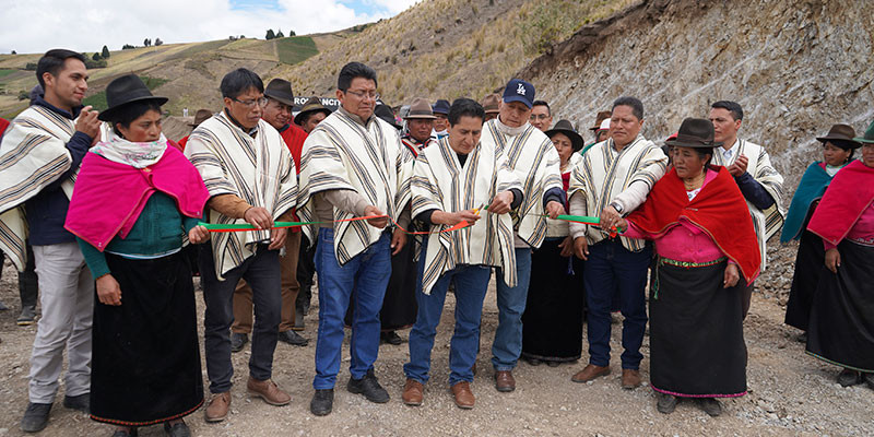 INAUGURACION DE LA OBRA VIAL EN LA COMUNIDAD LETRA SAN PABLO