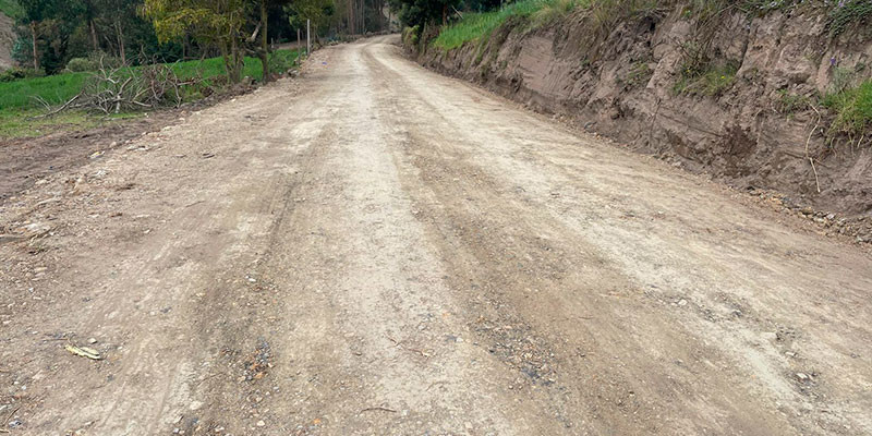 SEGUIMOS FINALIZANDO EL LASTRADO VIAL EN TEJAR BALBANERA