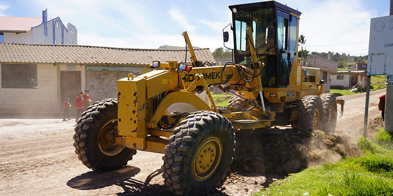 MANTENIMIENTO VIAL EN LA COMUNIDAD SANTA TERESITA
